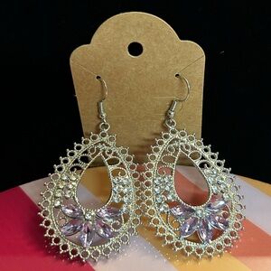 🌸 Sliver & Purple Teardrop Earrings